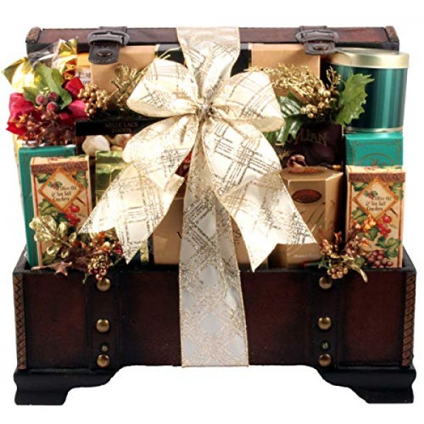 The Holiday VIP Deluxe Gourmet Food Gift Basket - ...